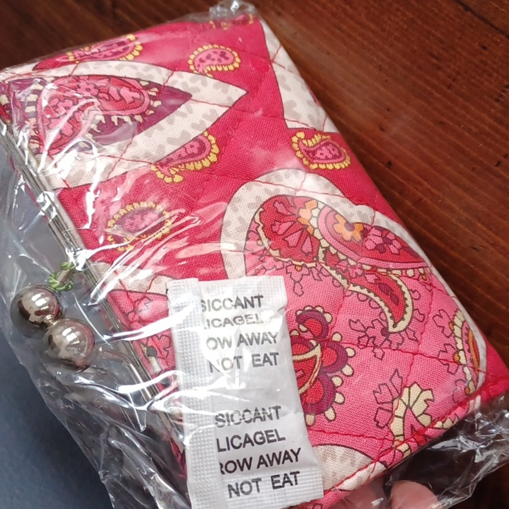 Vera Bradley wallet - Picture 10 of 11